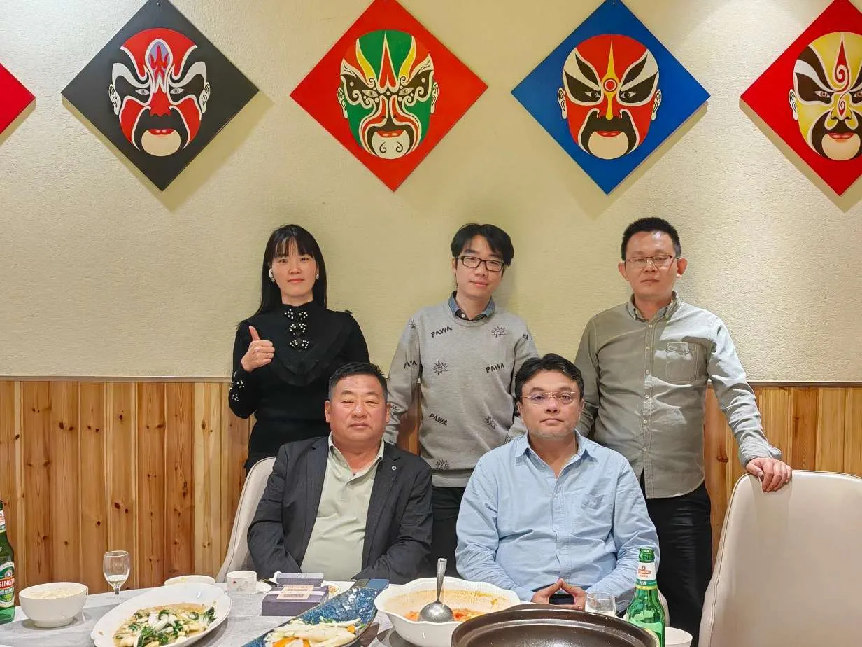 Senang sekali menyambut mitra India kami di pabrik